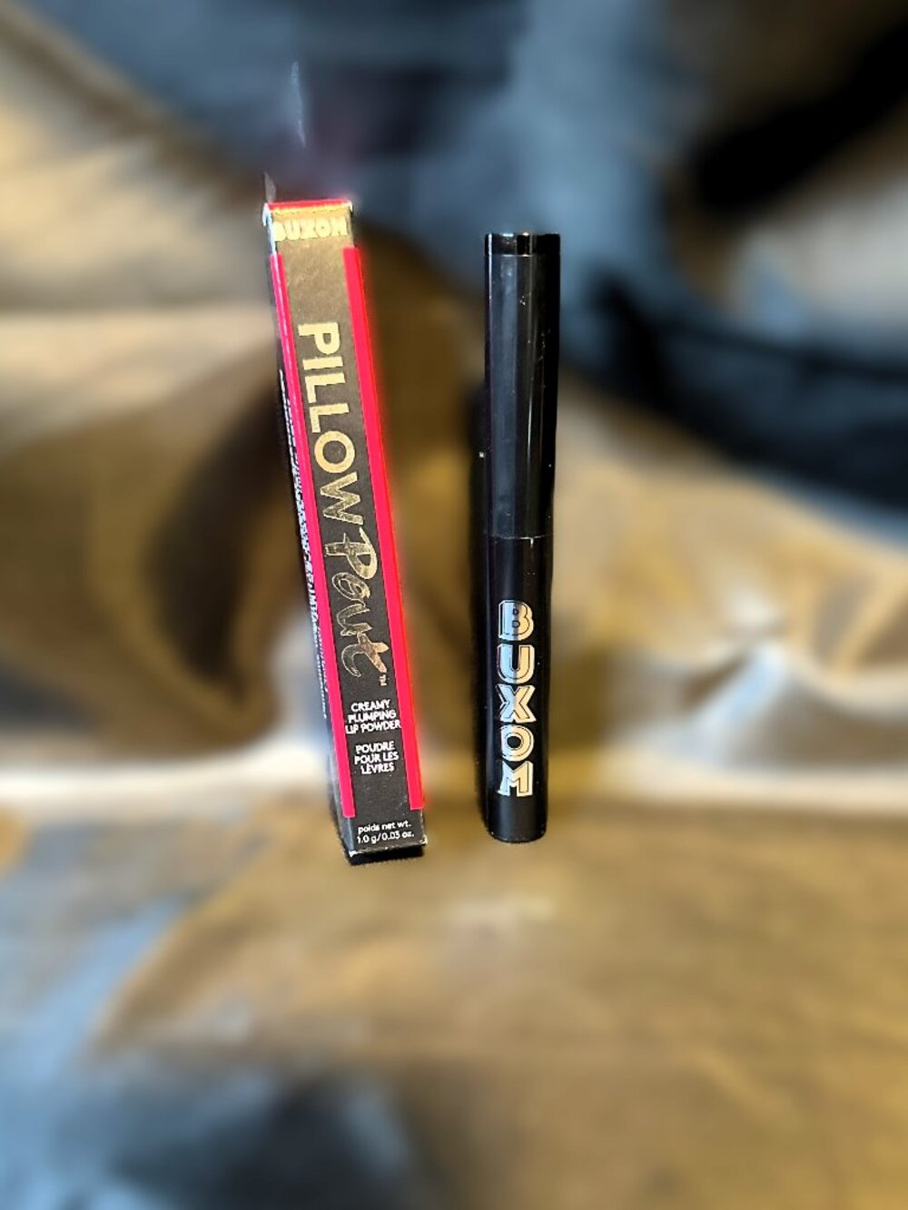 Buxom Pillowpout Creamy Plumping Lip Powder **KISS ME**